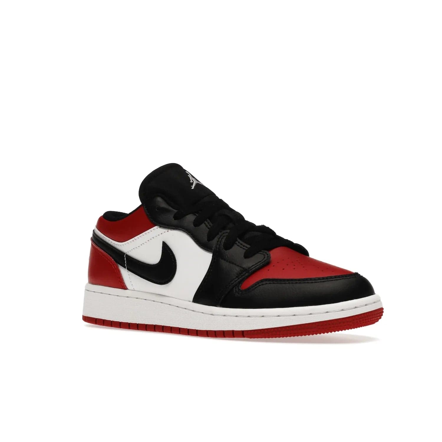 Jordan 1 Low Bred Toe (GS) - Image 5 - Only at www.BallersClubKickz.com - #
Iconic sneaker from Jordan brand with classic colorway, unique detailing & Air Jordan Wings logo. Step into the shoes of the greats with the Jordan 1 Low Bred Toe GS!