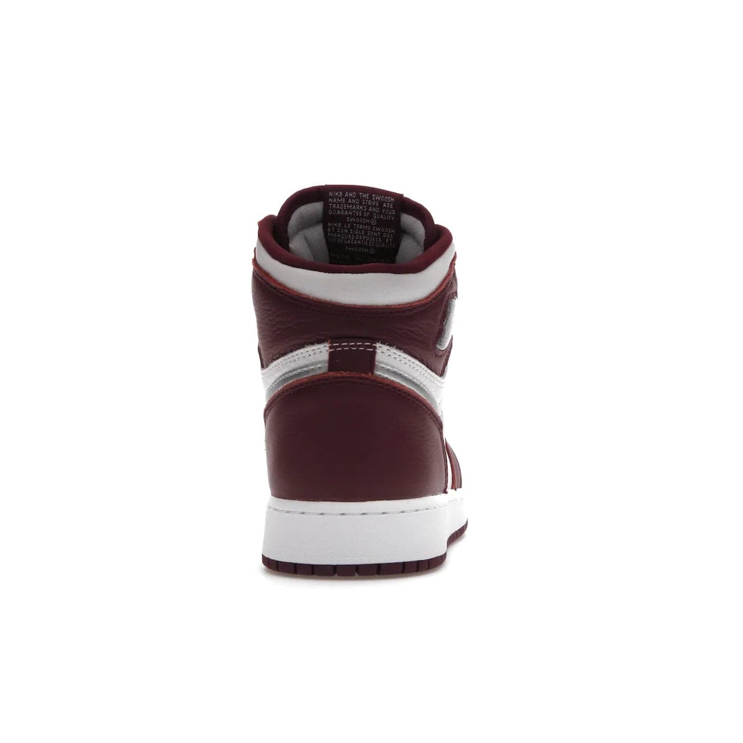 Jordan 1 Retro High OG Bordeaux (GS) - Image 28 - Only at www.BallersClubKickz.com - #
Introducing the Air Jordan 1 Retro High OG Bordeaux GS – a signature colorway part of the Jordan Brand Fall 2021 lineup. White leather upper & Bordeaux overlays, metallic silver swoosh, jeweled Air Jordan Wings logo & more. Step up your style game with this sleek fall season silhouette.