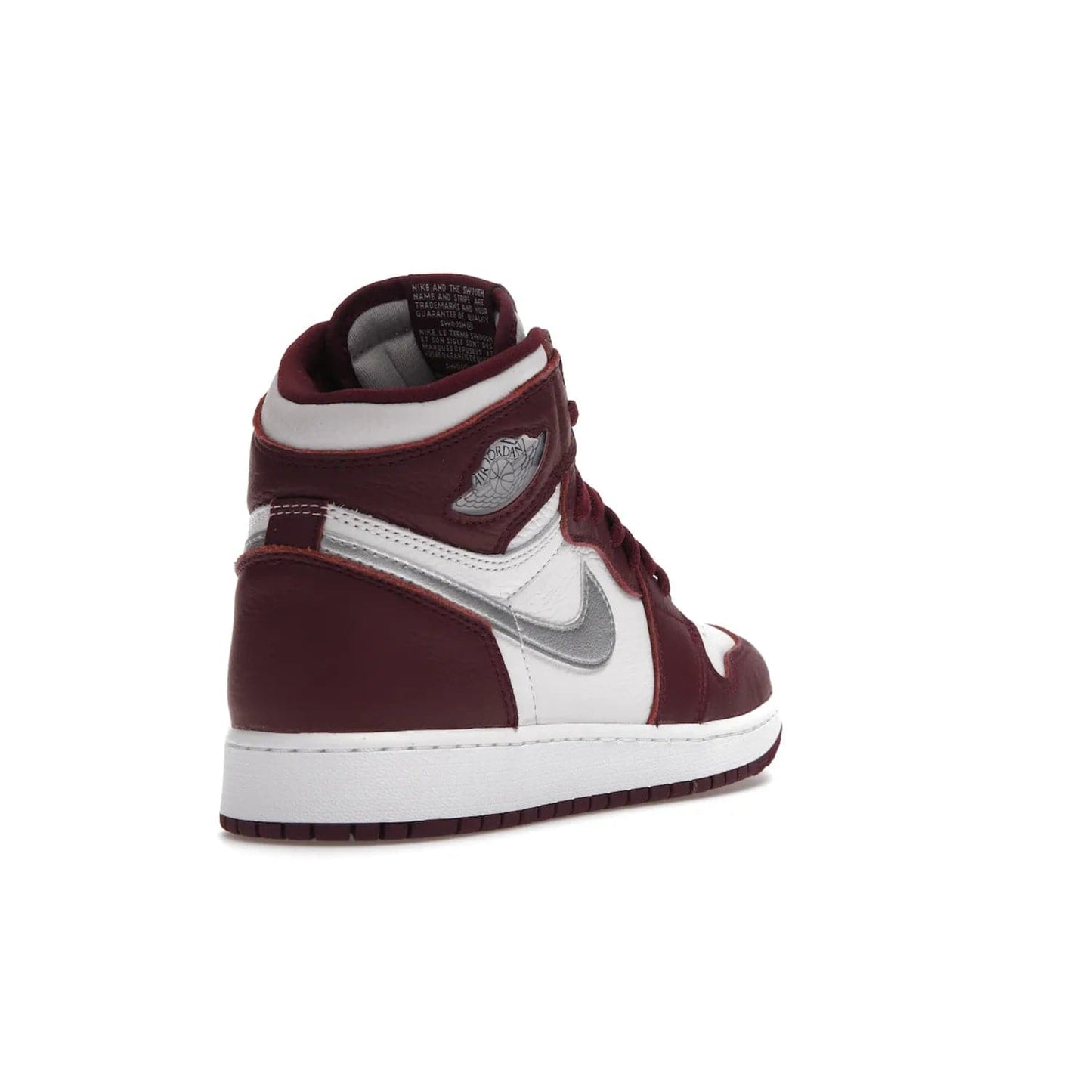 Jordan 1 Retro High OG Bordeaux (GS) - Image 31 - Only at www.BallersClubKickz.com - #
Introducing the Air Jordan 1 Retro High OG Bordeaux GS – a signature colorway part of the Jordan Brand Fall 2021 lineup. White leather upper & Bordeaux overlays, metallic silver swoosh, jeweled Air Jordan Wings logo & more. Step up your style game with this sleek fall season silhouette.