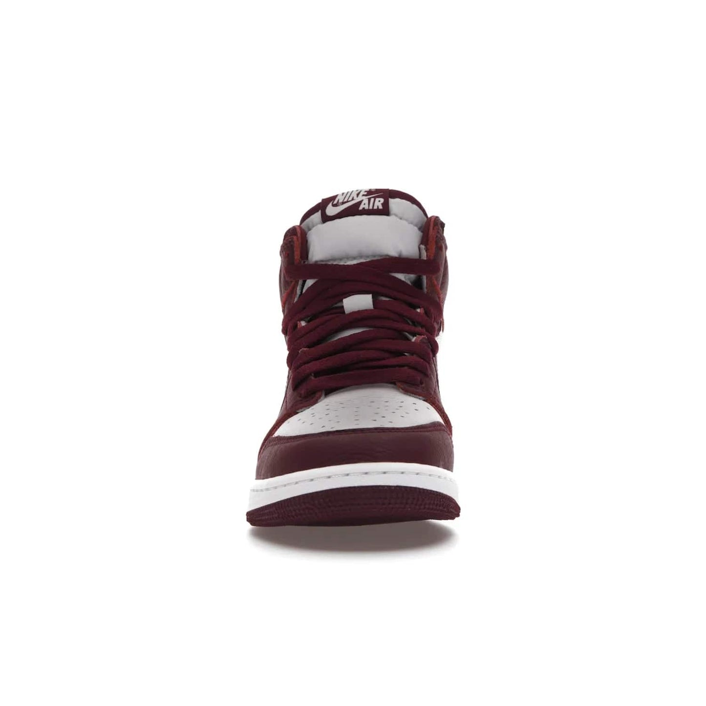 Jordan 1 Retro High OG Bordeaux (GS) - Image 10 - Only at www.BallersClubKickz.com - #
Introducing the Air Jordan 1 Retro High OG Bordeaux GS – a signature colorway part of the Jordan Brand Fall 2021 lineup. White leather upper & Bordeaux overlays, metallic silver swoosh, jeweled Air Jordan Wings logo & more. Step up your style game with this sleek fall season silhouette.