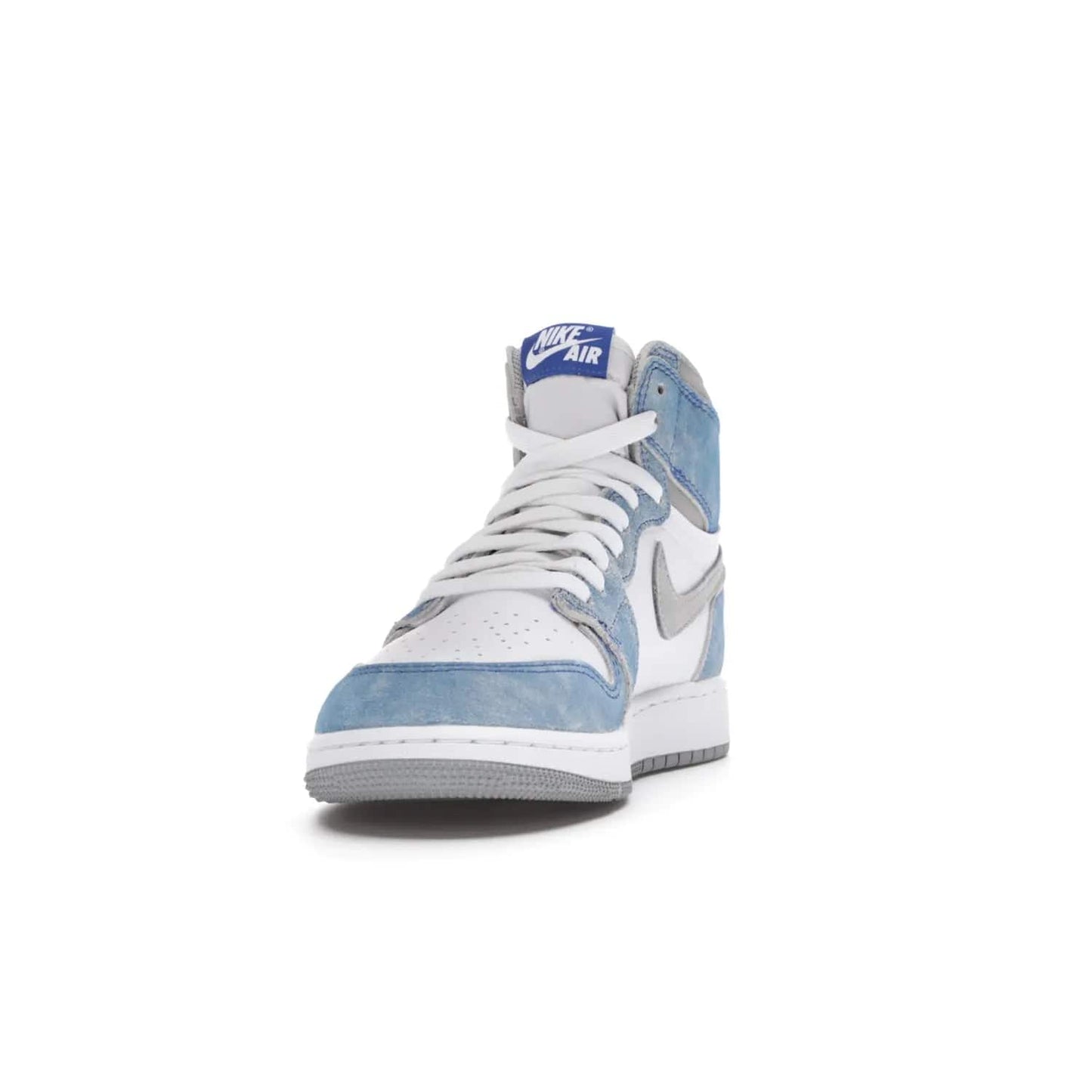 Jordan 1 Retro High Hyper Royal Smoke Grey (GS) - Image 12 - Only at www.BallersClubKickz.com - #
Introducing the Air Jordan 1 Retro High Hyper Royal Smoke Grey (GS). White leather upper with Light Smoke Grey Swoosh, blue suede overlays, Nike Air logo, Swoosh, and Wings. Timeless design released on April 17, 2021. Retailed for $130.