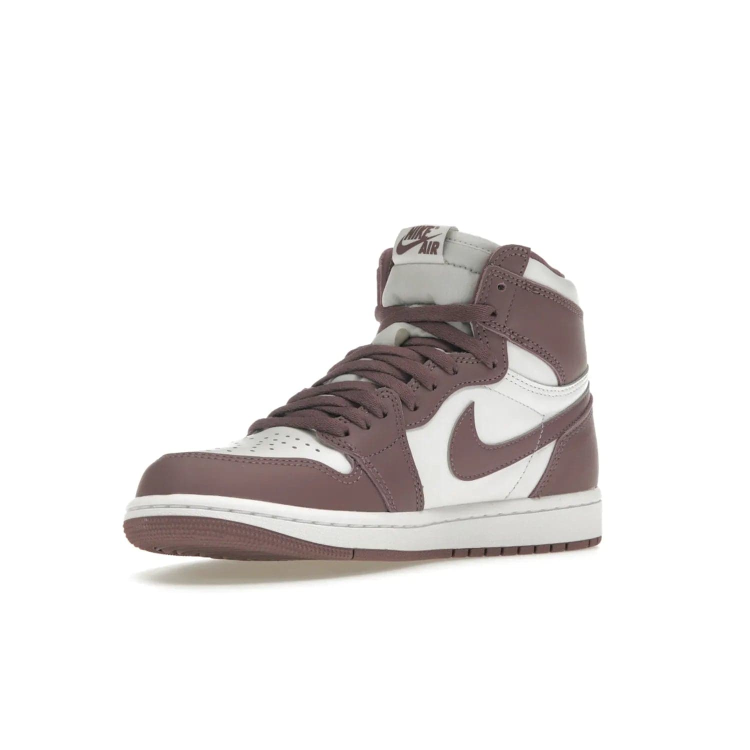 Jordan 1 Retro High OG Mauve - Image 15 - Only at www.BallersClubKickz.com - Eye-catching Jordan 1 Retro High OG Mauve releases October 14th, 2023. White base overlayed with Sky J Mauve hue, white trim. Turn heads with this bold, unique style.