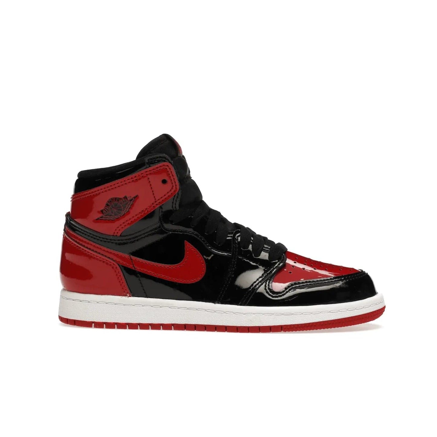 Jordan 1 Retro High OG Patent Bred (PS) - Image 2 - Only at www.BallersClubKickz.com - A timeless classic, the Air Jordan 1 Retro High OG Bred Patent PS features patent leather and debossed Air Jordan Wings motifs. Classic black, white and varsity red colourway on a comfortable and stylish sneaker. Shop this must-have now.