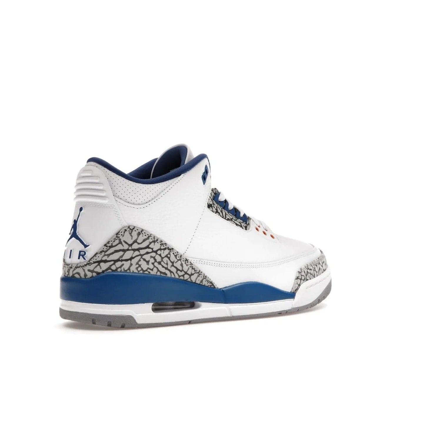 Jordan 3 Retro Wizards - Image 33 - Only at www.BallersClubKickz.com - ##
Special tribute sneaker from Jordan Brand to Michael Jordan's time with the Washington Wizards. Iconic white upper, orange Jumpman logo, blue accents, metallic copper details, and cement grey outsole. Buy the Air Jordan 3 Retro Wizards April 29, 2023.