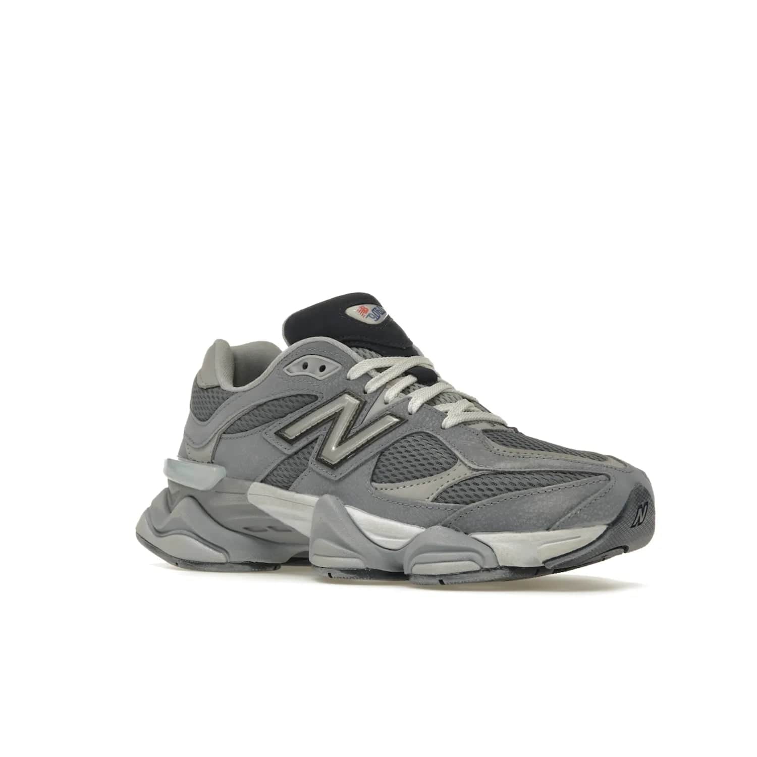 New Balance 9060 Grey Day (2023) - Image 5 - Only at www.BallersClubKickz.com - #
Sporty-meets-stylish in the New Balance 9060 Grey Day sneaker. Designed with Arctic Grey, Steel, and Silver Metallic, it offers an edgy but wearable look along with classic NB comfort and quality.