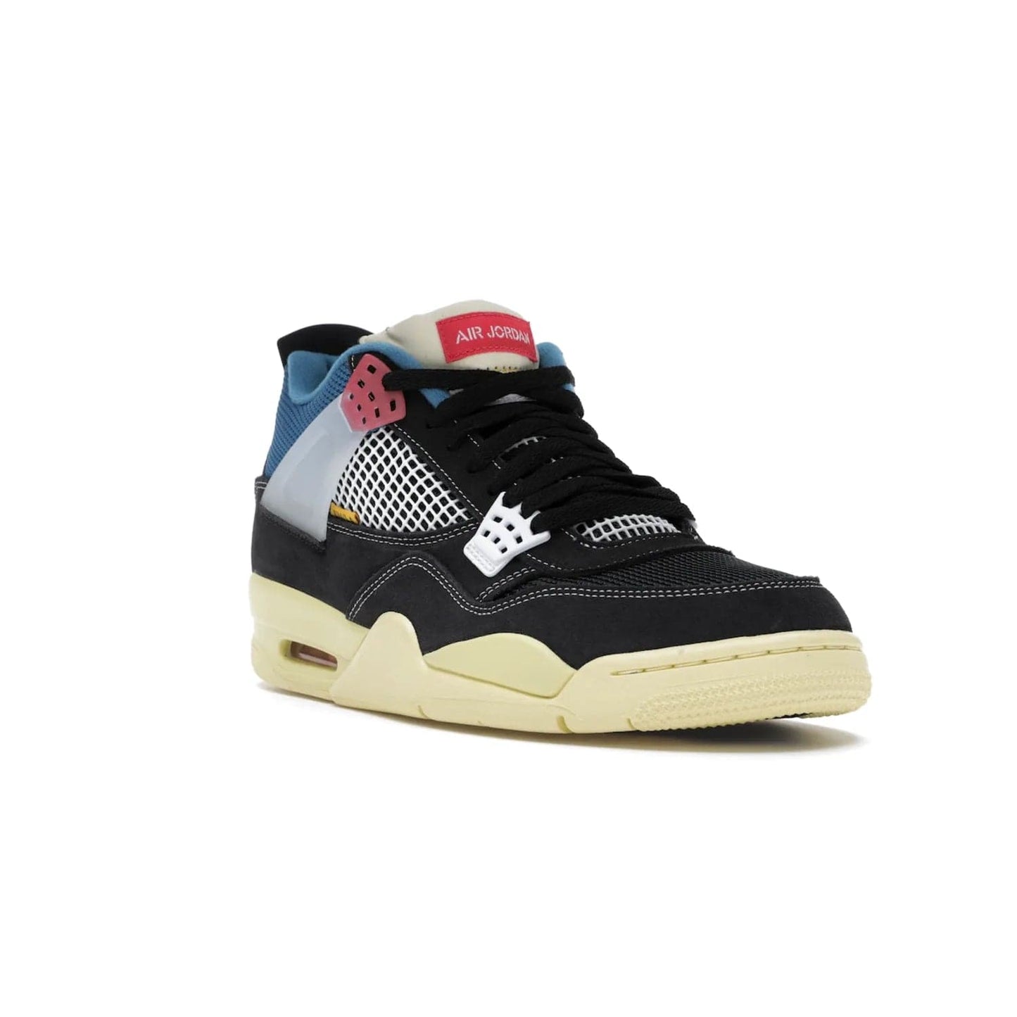 Jordan 4 Retro Union Off Noir - Image 6 - Only at www.BallersClubKickz.com - Introducing the Air Jordan 4 Retro Union LA Off Noir: a stylish collab featuring unique black, white, blue and light fusion red. Features mesh, suede and nylon materials, Nike Air heel & wings finished with infrared accents. Get yours in August 2020 and take pride of place in any rotation.