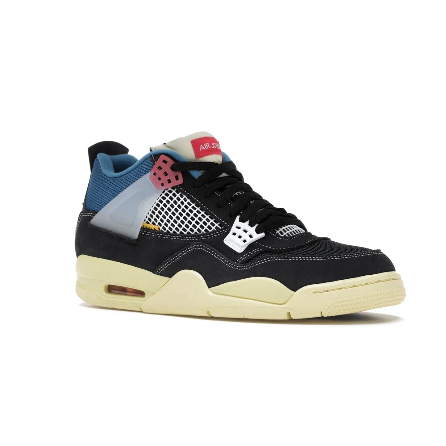 Jordan 4 Retro Union Off Noir - Image 4 - Only at www.BallersClubKickz.com - Introducing the Air Jordan 4 Retro Union LA Off Noir: a stylish collab featuring unique black, white, blue and light fusion red. Features mesh, suede and nylon materials, Nike Air heel & wings finished with infrared accents. Get yours in August 2020 and take pride of place in any rotation.