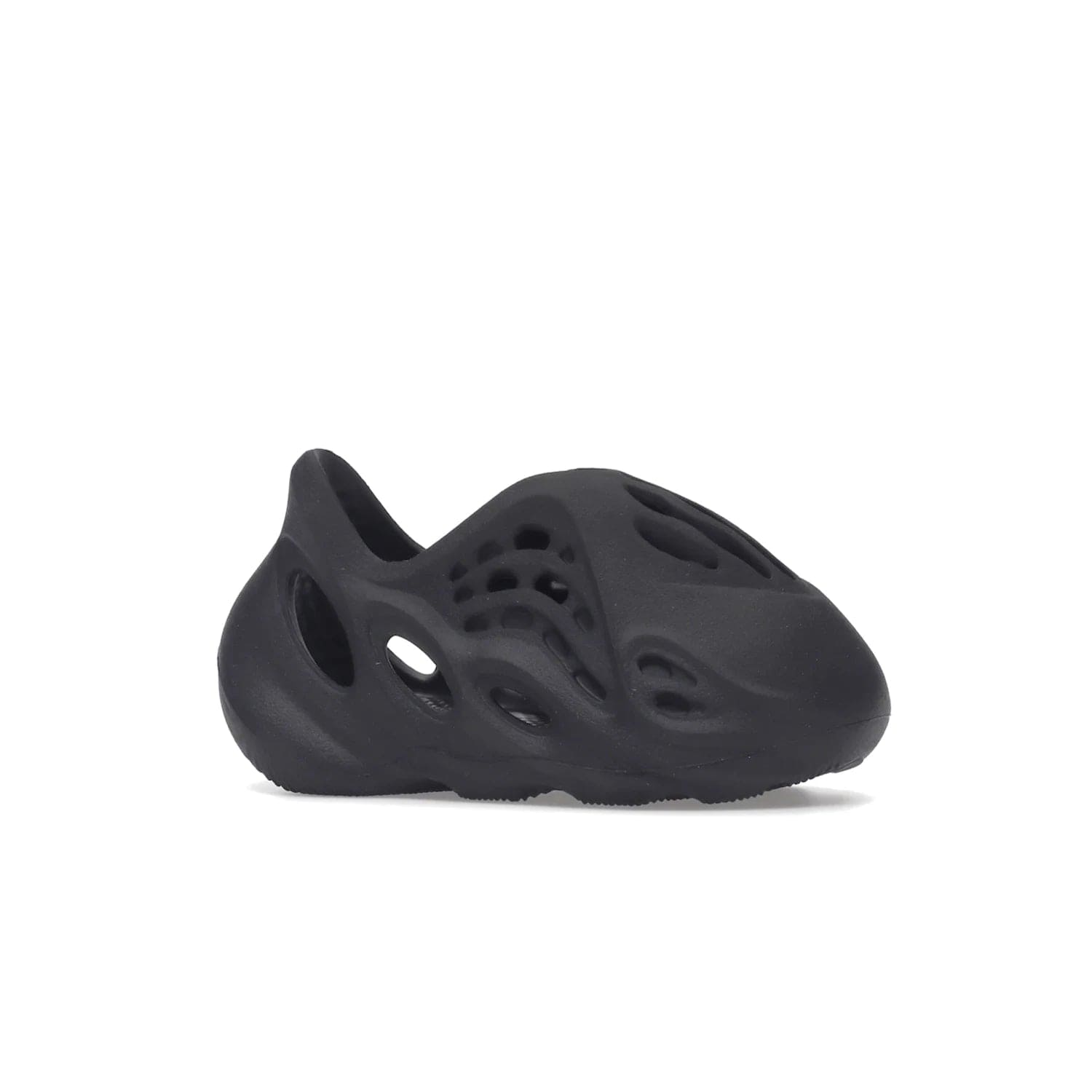 adidas Yeezy Foam RNR Onyx (Infants) - Image 3 - Only at www.BallersClubKickz.com - Introducing the adidas Yeezy Foam RNR Onyx Infants: a stylishly light & comfortable shoe with a sculpted heel & textured footbed. Sleek black design with oval & circular perforations & wavy traction pattern. The perfect balance of style & comfort for your little one.