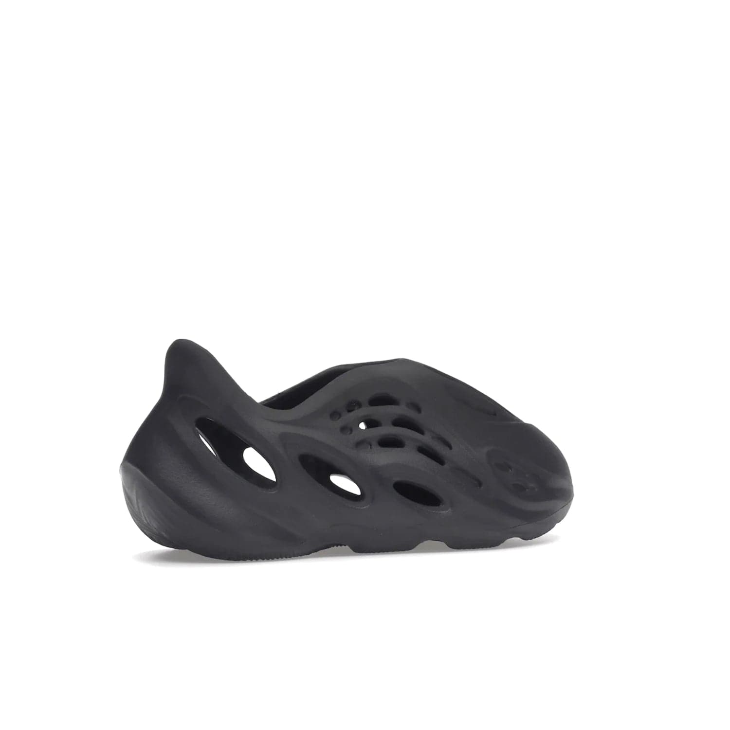 adidas Yeezy Foam RNR Onyx (Kids) - Image 34 - Only at www.BallersClubKickz.com - The adidas Yeezy Foam RNR Kids Onyx is a futuristic take on a classic shoe. This shoe comes with an all-over onyx colourway, EVA foam upper & textured footbed. Wavy traction pattern ensures grip & the design was released in June 2022 with a retail price of $60.
