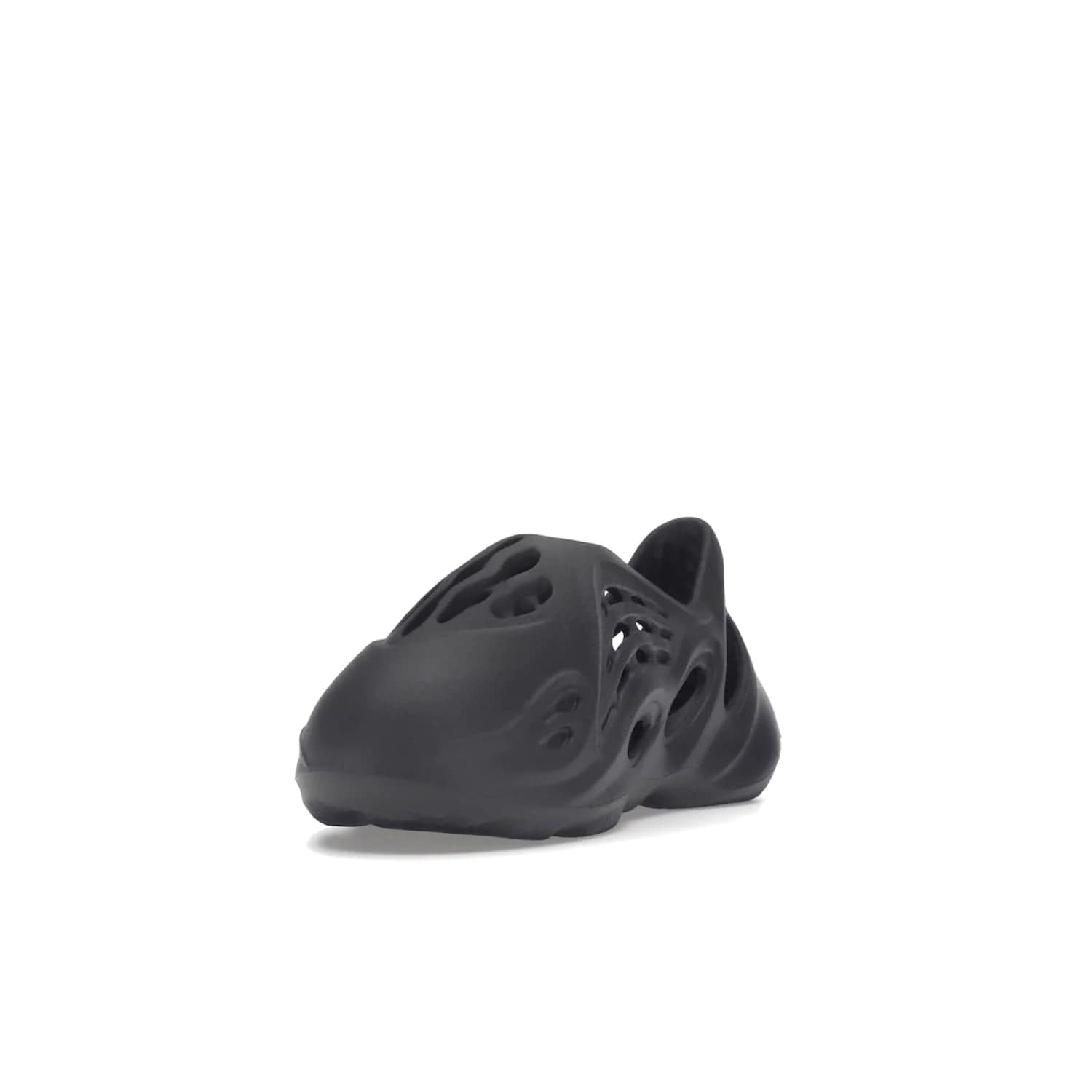 adidas Yeezy Foam RNR Onyx (Kids) - Image 13 - Only at www.BallersClubKickz.com - The adidas Yeezy Foam RNR Kids Onyx is a futuristic take on a classic shoe. This shoe comes with an all-over onyx colourway, EVA foam upper & textured footbed. Wavy traction pattern ensures grip & the design was released in June 2022 with a retail price of $60.
