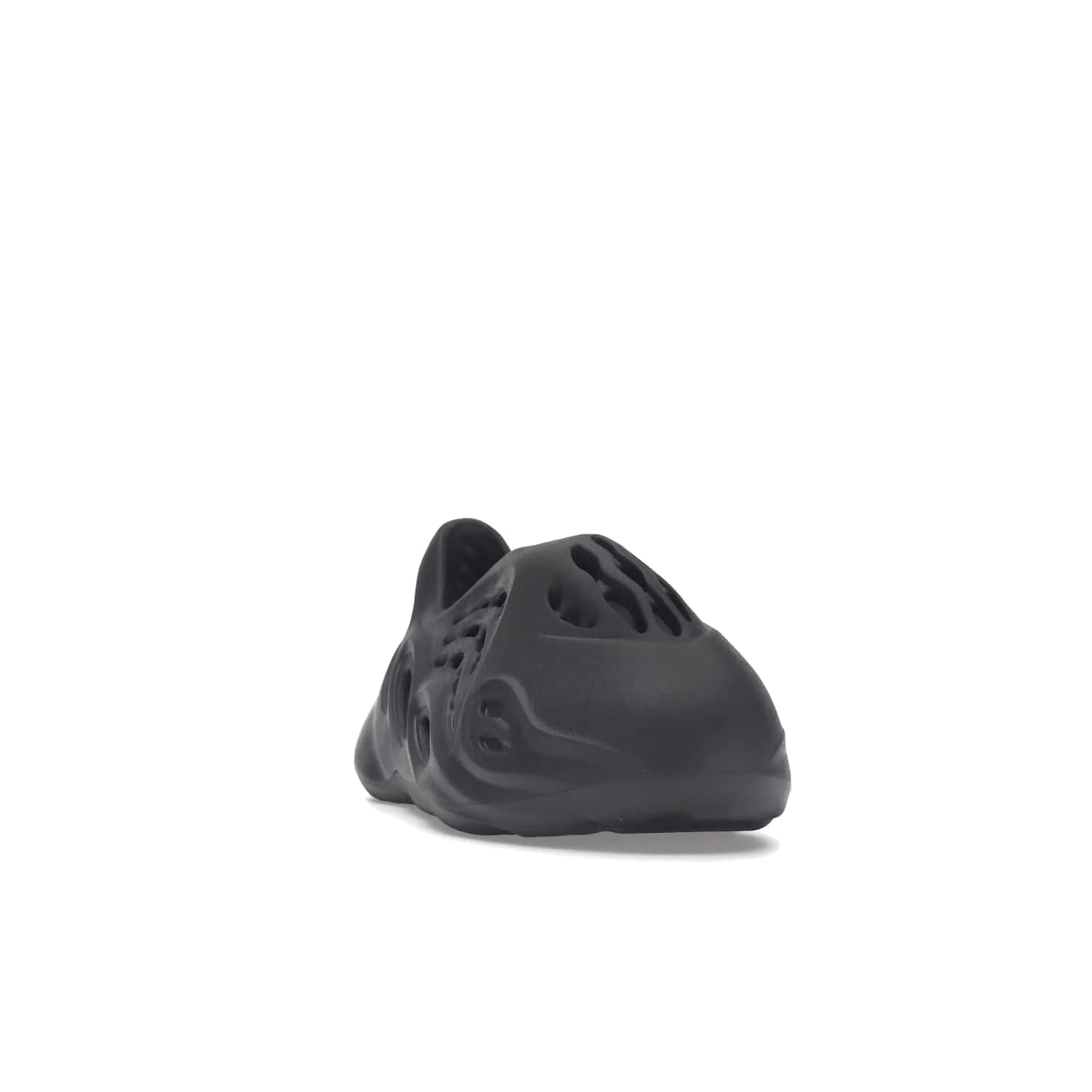 adidas Yeezy Foam RNR Onyx (Kids) - Image 8 - Only at www.BallersClubKickz.com - The adidas Yeezy Foam RNR Kids Onyx is a futuristic take on a classic shoe. This shoe comes with an all-over onyx colourway, EVA foam upper & textured footbed. Wavy traction pattern ensures grip & the design was released in June 2022 with a retail price of $60.