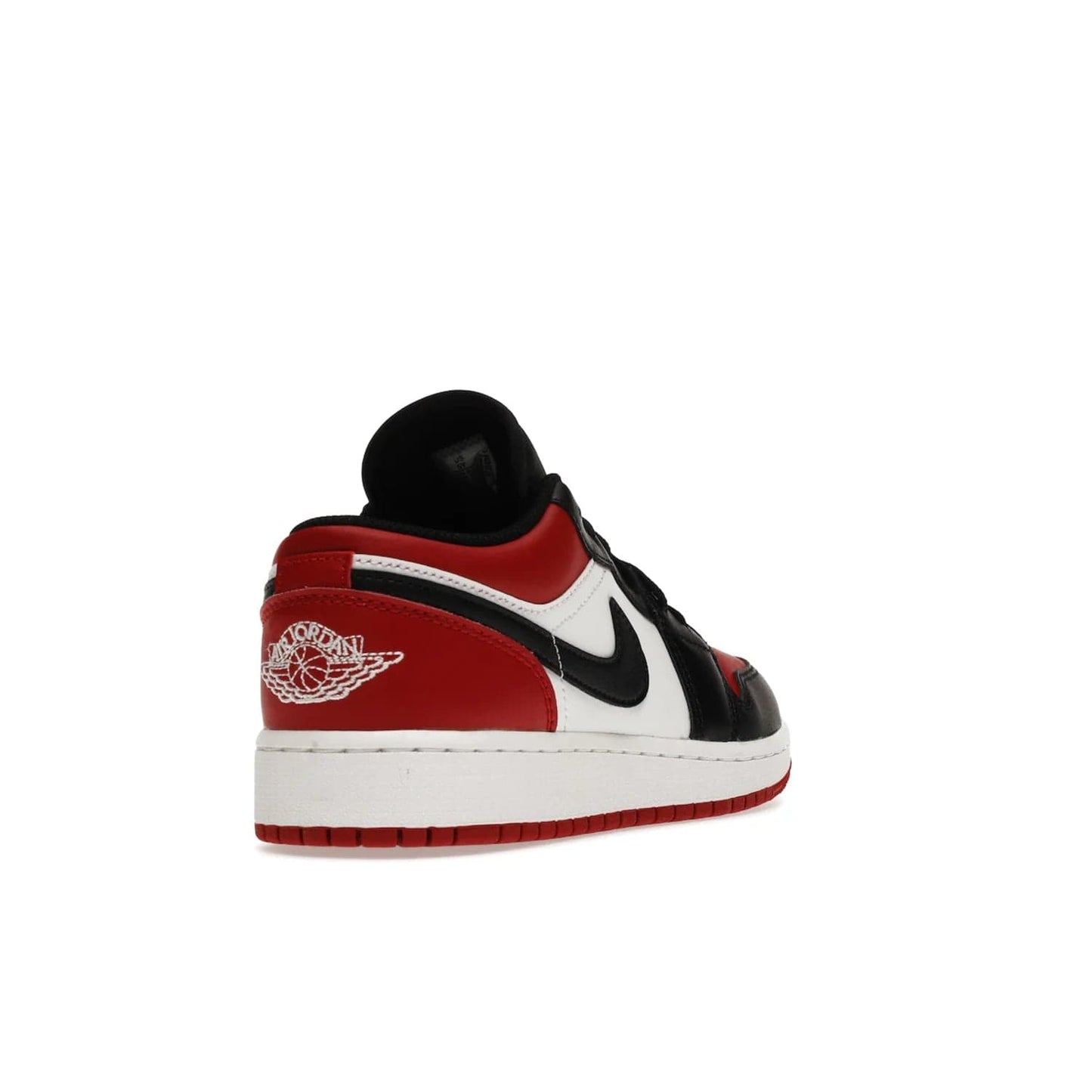 Jordan 1 Low Bred Toe (GS) - Image 31 - Only at www.BallersClubKickz.com - #
Iconic sneaker from Jordan brand with classic colorway, unique detailing & Air Jordan Wings logo. Step into the shoes of the greats with the Jordan 1 Low Bred Toe GS!
