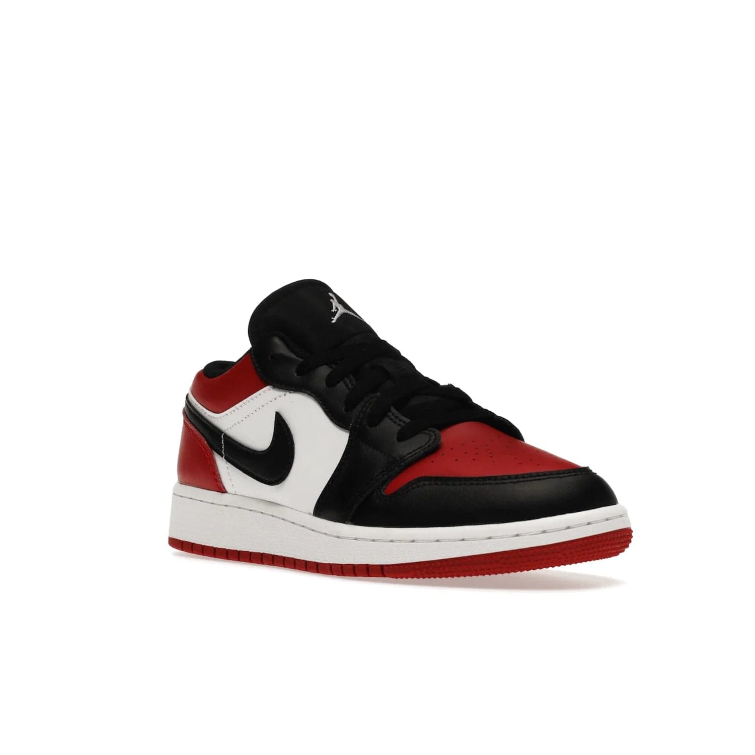 Jordan 1 Low Bred Toe (GS) - Image 6 - Only at www.BallersClubKickz.com - #
Iconic sneaker from Jordan brand with classic colorway, unique detailing & Air Jordan Wings logo. Step into the shoes of the greats with the Jordan 1 Low Bred Toe GS!