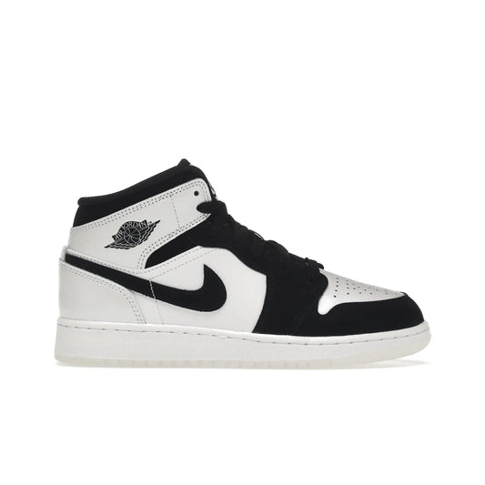 BallersClubKickz - Air Jordan 1 Mids – Ballers Club Kickz