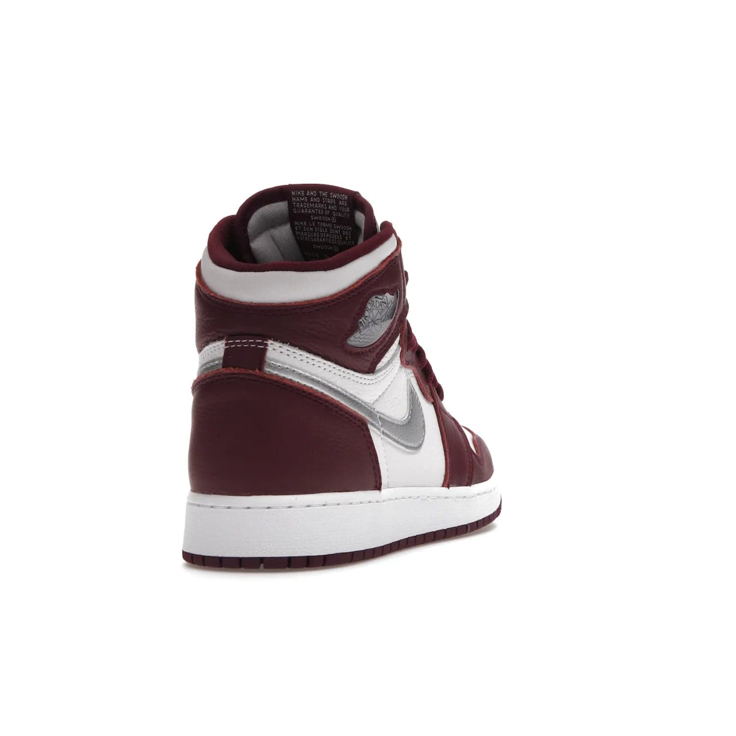 Jordan 1 Retro High OG Bordeaux (GS) - Image 30 - Only at www.BallersClubKickz.com - #
Introducing the Air Jordan 1 Retro High OG Bordeaux GS – a signature colorway part of the Jordan Brand Fall 2021 lineup. White leather upper & Bordeaux overlays, metallic silver swoosh, jeweled Air Jordan Wings logo & more. Step up your style game with this sleek fall season silhouette.