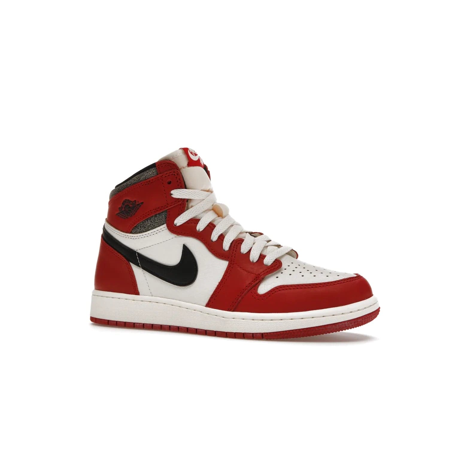 Jordan 1 Retro High OG Chicago Lost and Found (GS) - Image 4 - Only at www.BallersClubKickz.com - Grab the Air Jordan 1 Retro High OG Chicago Reimagined GS, presenting in classic 1985 silhouette. Varsity Red, Black, Muslin and Sail hues, featuring Nike Air branding, Wings on the collars and printed insoles. Don't miss out when it releases 19th Nov 2022.