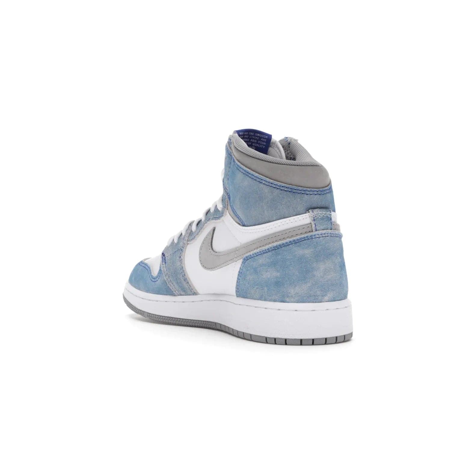 Jordan 1 Retro High Hyper Royal Smoke Grey (GS) - Image 25 - Only at www.BallersClubKickz.com - #
Introducing the Air Jordan 1 Retro High Hyper Royal Smoke Grey (GS). White leather upper with Light Smoke Grey Swoosh, blue suede overlays, Nike Air logo, Swoosh, and Wings. Timeless design released on April 17, 2021. Retailed for $130.