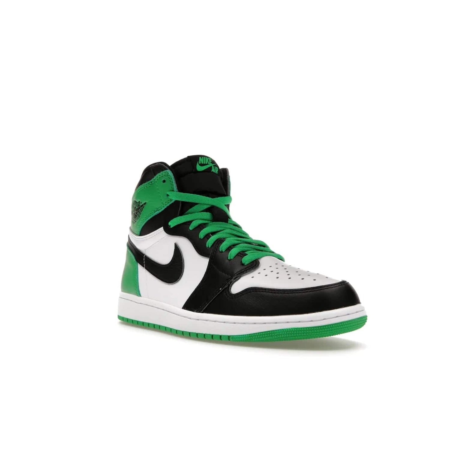 Jordan 1 Retro High OG Lucky Green - Image 6 - Only at www.BallersClubKickz.com - Experience luck with the release of the Air Jordan 1 Retro High OG Lucky Green. A leather upper with black, white and signature green accents hits the mark. Nike branding in Lucky Green and laces complete the look. Get lucky April 15, 2023.