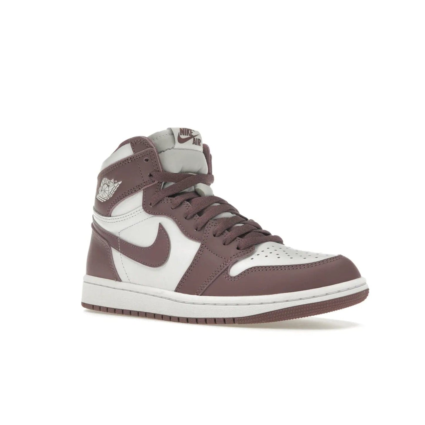 Jordan 1 Retro High OG Mauve - Image 5 - Only at www.BallersClubKickz.com - Eye-catching Jordan 1 Retro High OG Mauve releases October 14th, 2023. White base overlayed with Sky J Mauve hue, white trim. Turn heads with this bold, unique style.