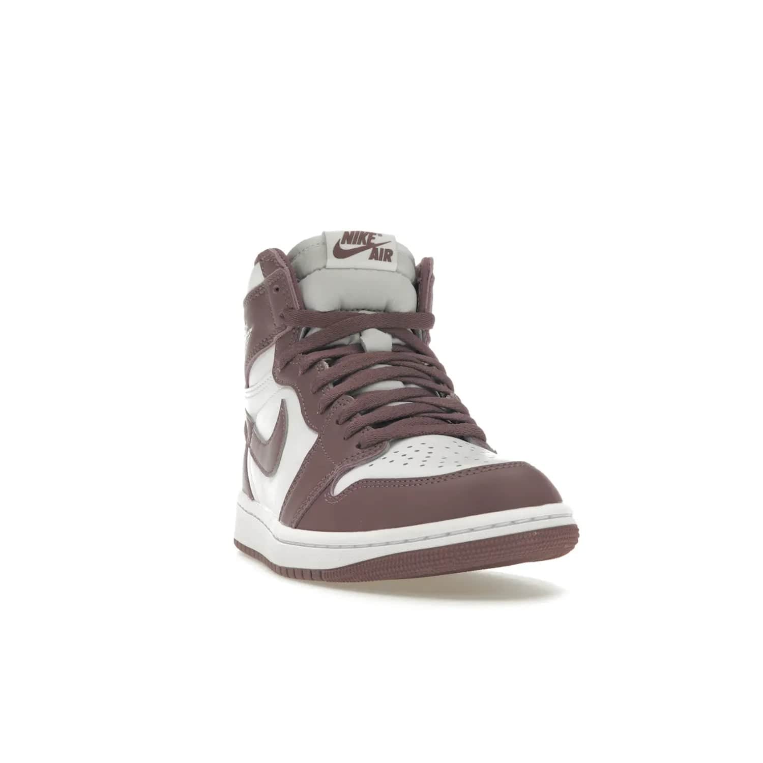 Jordan 1 Retro High OG Mauve - Image 8 - Only at www.BallersClubKickz.com - Eye-catching Jordan 1 Retro High OG Mauve releases October 14th, 2023. White base overlayed with Sky J Mauve hue, white trim. Turn heads with this bold, unique style.