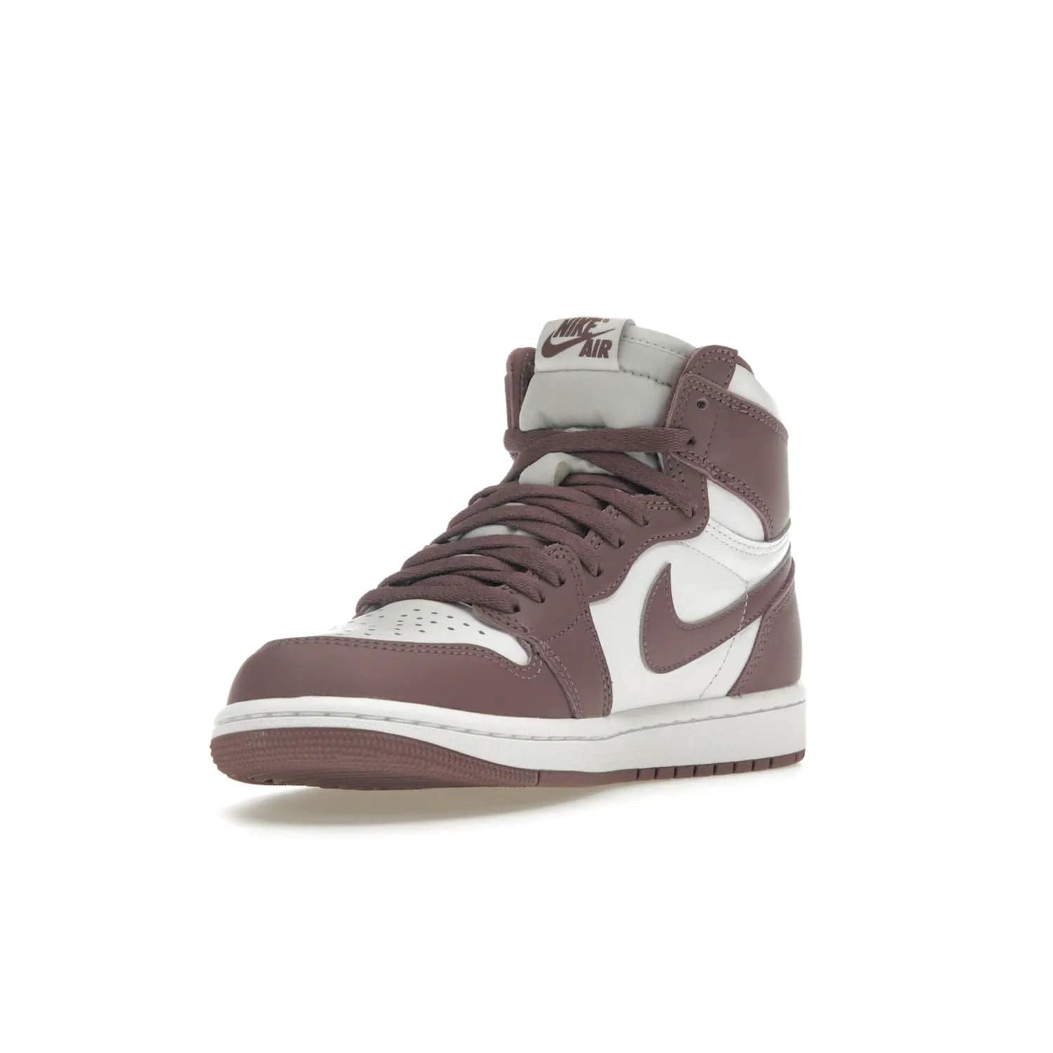 Jordan 1 Retro High OG Mauve - Image 14 - Only at www.BallersClubKickz.com - Eye-catching Jordan 1 Retro High OG Mauve releases October 14th, 2023. White base overlayed with Sky J Mauve hue, white trim. Turn heads with this bold, unique style.