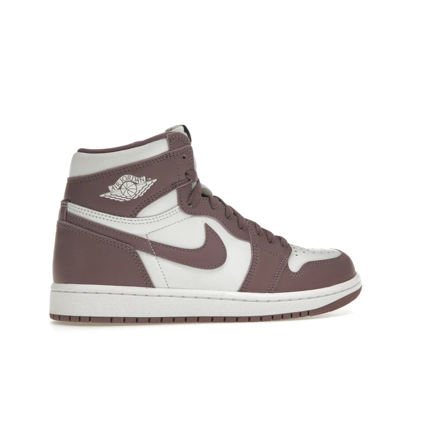 Jordan 1 Retro High OG Mauve - Image 35 - Only at www.BallersClubKickz.com - Eye-catching Jordan 1 Retro High OG Mauve releases October 14th, 2023. White base overlayed with Sky J Mauve hue, white trim. Turn heads with this bold, unique style.