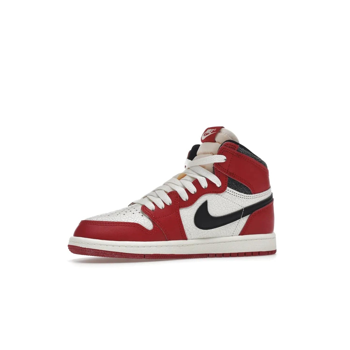Jordan 1 Retro High OG Chicago Lost and Found (PS) - Image 17 - Only at www.BallersClubKickz.com - The Air Jordan 1 Retro High OG Lost and Found PS is a must-have for kid's shoe collections. It features contrasting hues and signature Jordan Brand details on a timeless silhouette. Releases 11/19/22.