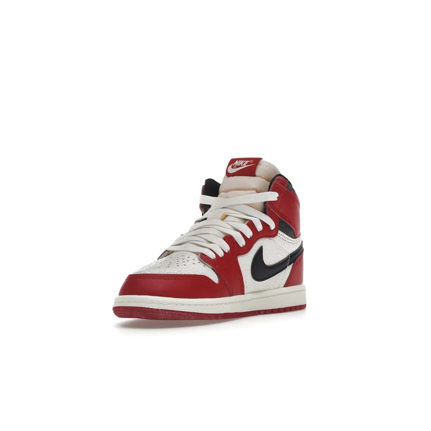Jordan 1 Retro High OG Chicago Lost and Found (PS) - Image 14 - Only at www.BallersClubKickz.com - The Air Jordan 1 Retro High OG Lost and Found PS is a must-have for kid's shoe collections. It features contrasting hues and signature Jordan Brand details on a timeless silhouette. Releases 11/19/22.