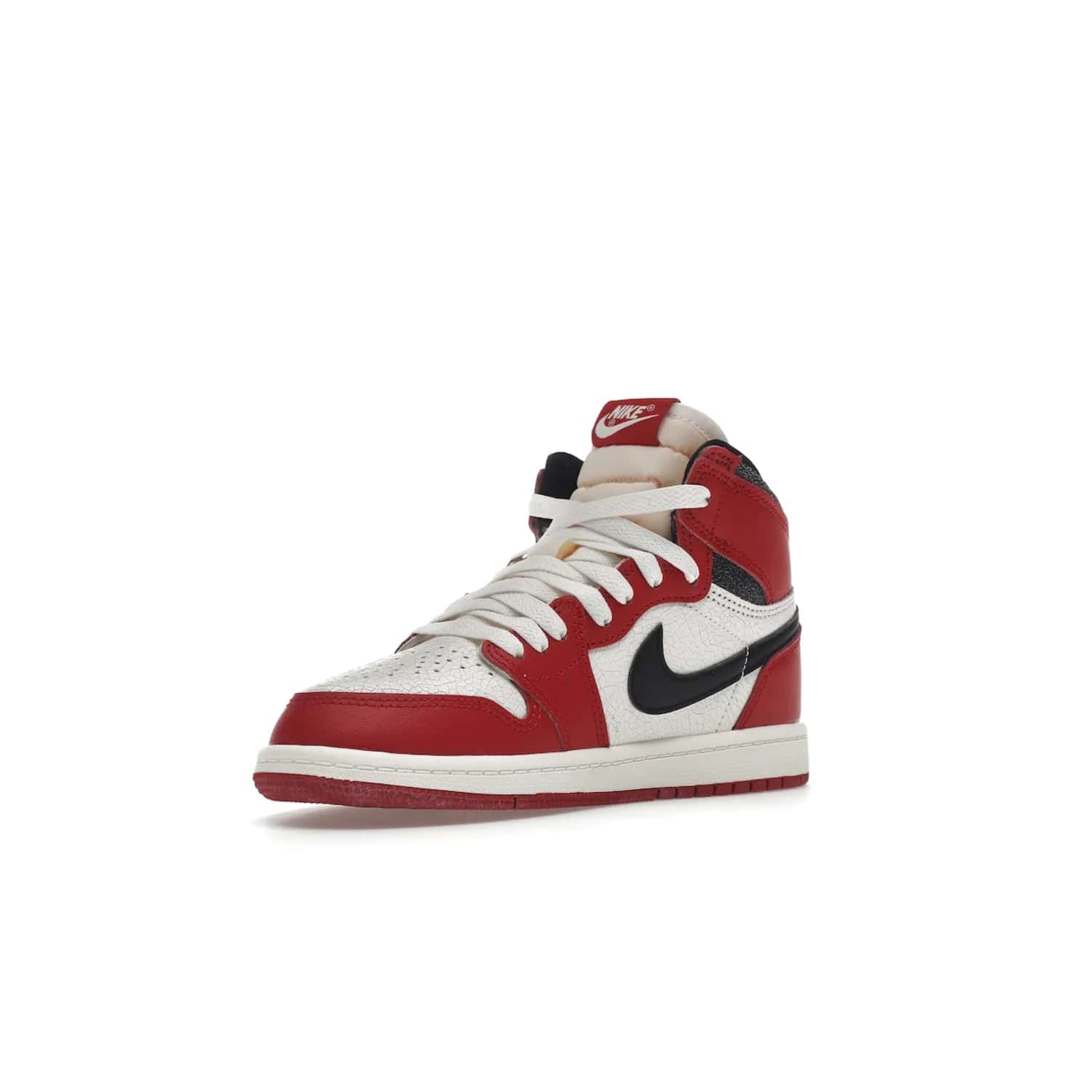 Jordan 1 Retro High OG Chicago Lost and Found (PS) - Image 15 - Only at www.BallersClubKickz.com - The Air Jordan 1 Retro High OG Lost and Found PS is a must-have for kid's shoe collections. It features contrasting hues and signature Jordan Brand details on a timeless silhouette. Releases 11/19/22.