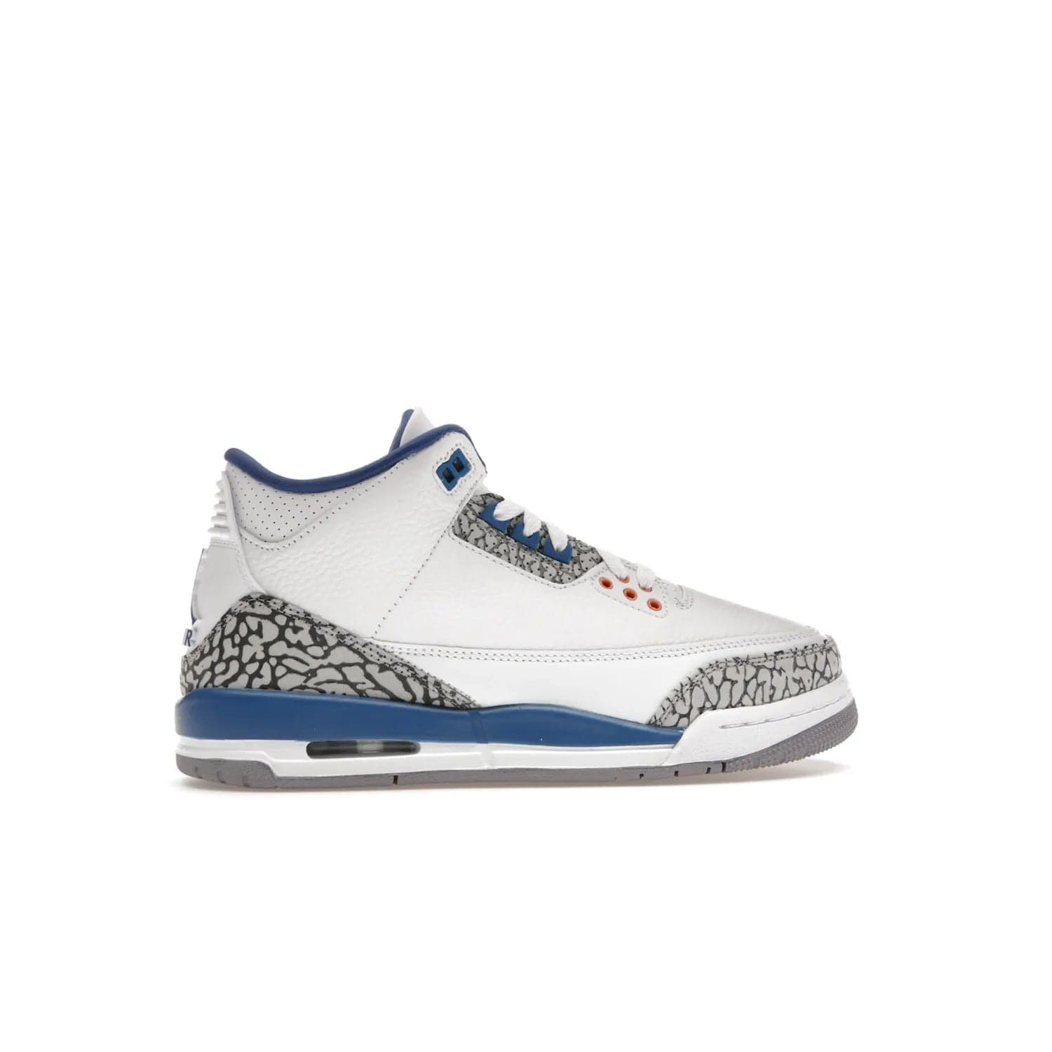 Jordan 3 Retro Wizards (GS) - Image 36 - Only at www.BallersClubKickz.com - Iconic Jordan 3 Retro Wizards (GS) with marble-like upper, metallic copper, true blue & grey detailing. Signature Air cushioning & advanced traction on & off court. Classic style & premium comfort.