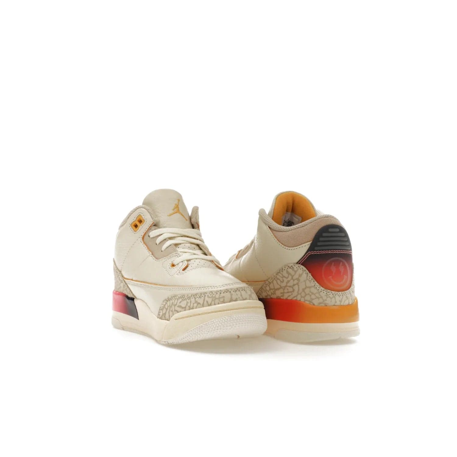 Jordan 3 Retro SP J Balvin Medellín Sunset (PS) - Image 25 - Only at www.BallersClubKickz.com - Jordan 3 Retro SP J Balvin Medellín Sunset (PS) arrives 2023-09-23. Add an edgy touch to your look with this vibrant multi-color sneaker.