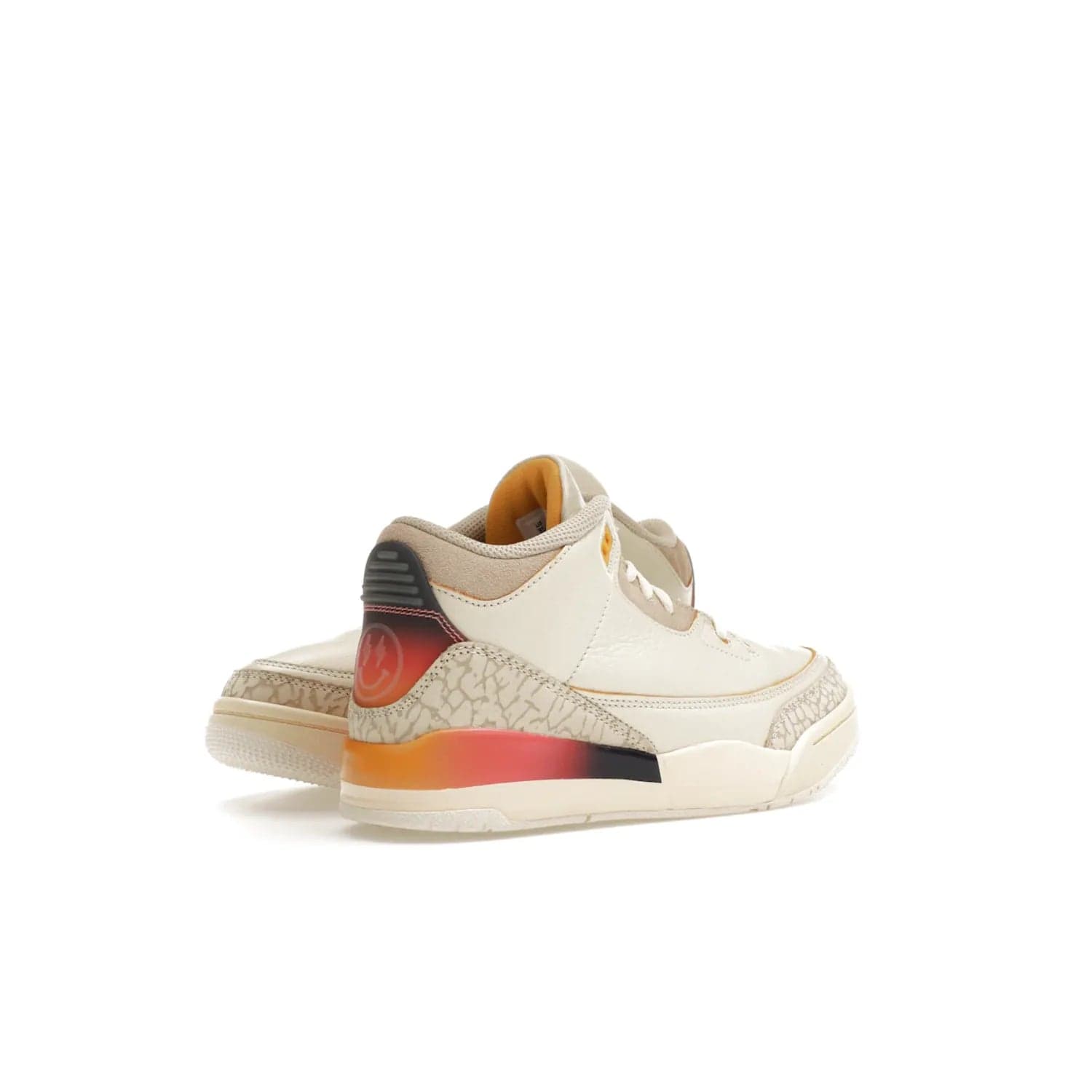 Jordan 3 Retro SP J Balvin Medellín Sunset (PS) - Image 33 - Only at www.BallersClubKickz.com - Jordan 3 Retro SP J Balvin Medellín Sunset (PS) arrives 2023-09-23. Add an edgy touch to your look with this vibrant multi-color sneaker.