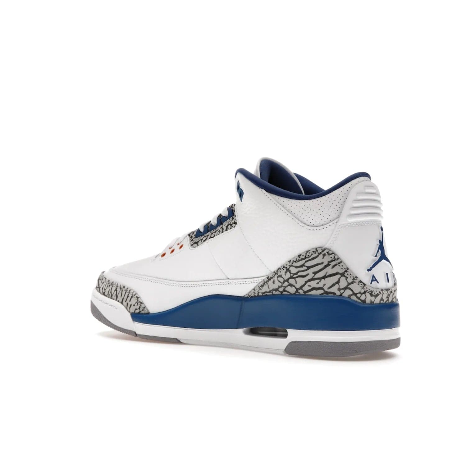Jordan 3 Retro Wizards - Image 23 - Only at www.BallersClubKickz.com - ##
Special tribute sneaker from Jordan Brand to Michael Jordan's time with the Washington Wizards. Iconic white upper, orange Jumpman logo, blue accents, metallic copper details, and cement grey outsole. Buy the Air Jordan 3 Retro Wizards April 29, 2023.