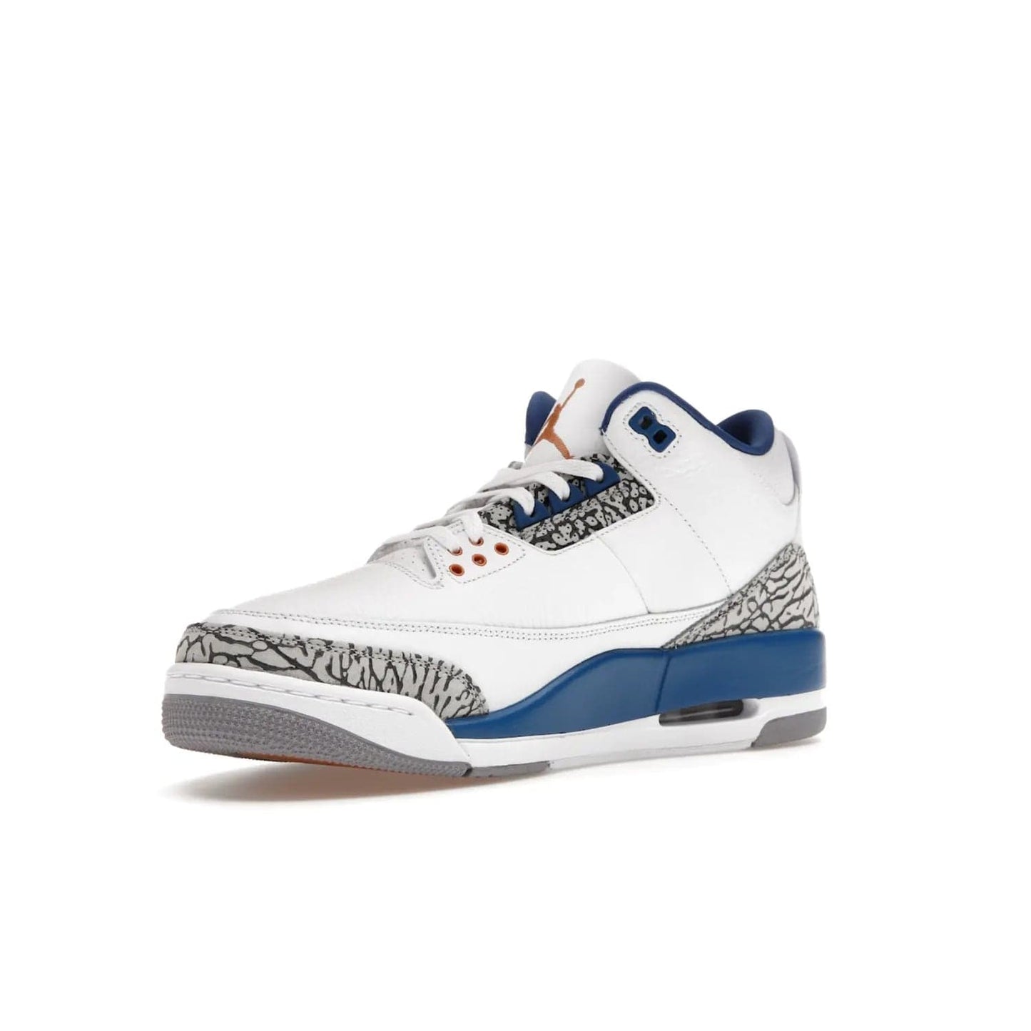 Jordan 3 Retro Wizards - Image 15 - Only at www.BallersClubKickz.com - ##
Special tribute sneaker from Jordan Brand to Michael Jordan's time with the Washington Wizards. Iconic white upper, orange Jumpman logo, blue accents, metallic copper details, and cement grey outsole. Buy the Air Jordan 3 Retro Wizards April 29, 2023.
