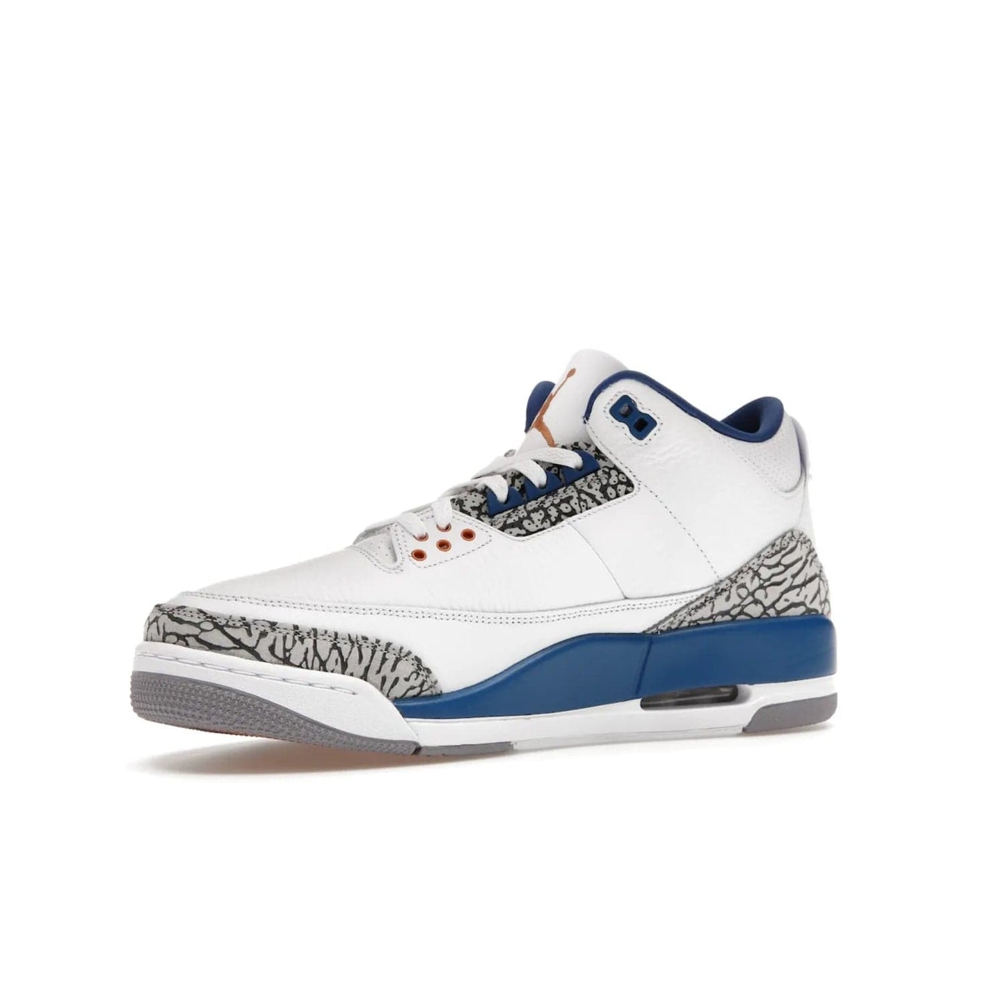 Jordan 3 Retro Wizards - Image 16 - Only at www.BallersClubKickz.com - ##
Special tribute sneaker from Jordan Brand to Michael Jordan's time with the Washington Wizards. Iconic white upper, orange Jumpman logo, blue accents, metallic copper details, and cement grey outsole. Buy the Air Jordan 3 Retro Wizards April 29, 2023.