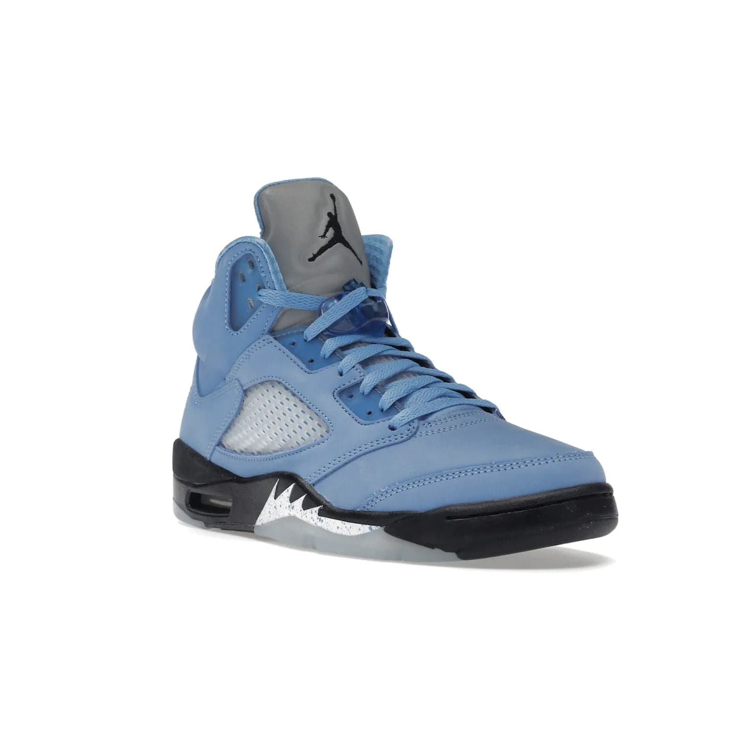 Jordan 5 Retro UNC University Blue - Image 6 - Only at www.BallersClubKickz.com - Fresh Air Jordan 5 Retro UNC University Blue in University Blue laces to honor Michael Jordan's alma mater. 3M reflective tongue, black Jumpman logo, contrasted by black midsole and translucent blue outsole. Drops March 5, 2023.