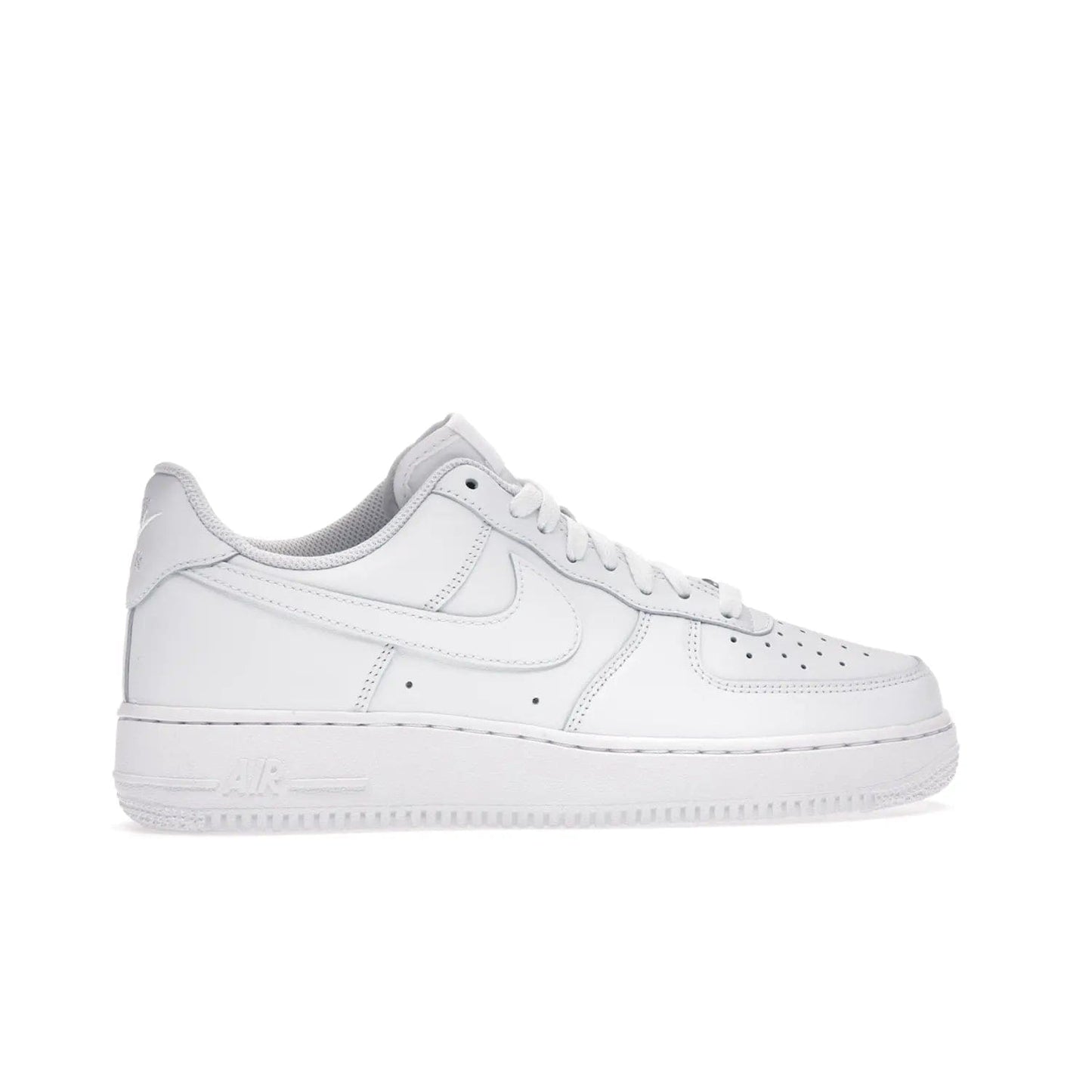 Nike Air Force 1 Low '07 White - Image 36 - Only at www.BallersClubKickz.com - ##
Iconic Swoosh overlays and crisp white sole make the classic Nike Air Force 1 Low White '07 an essential colorway. Classic for seasoned heads and new fans alike.
