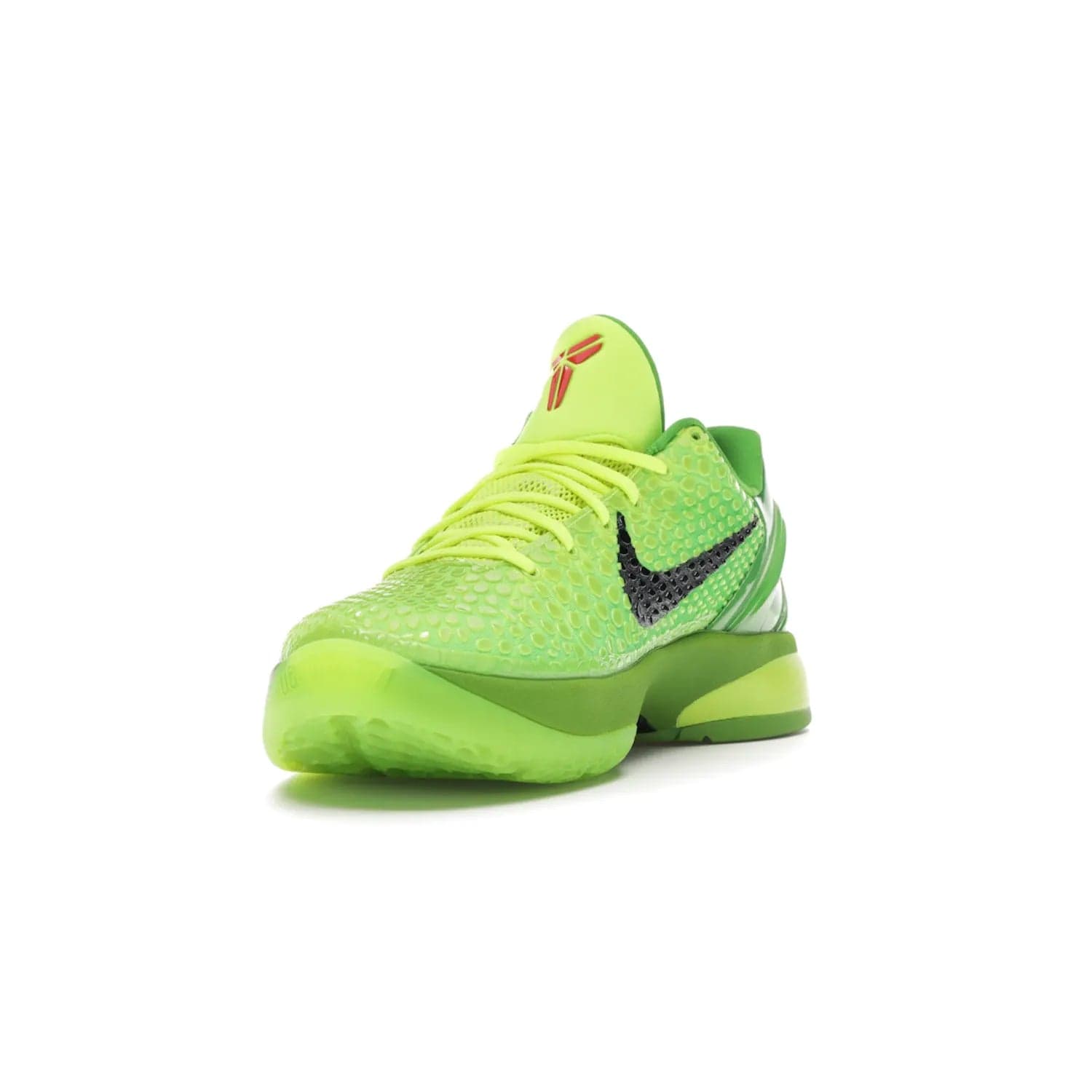 Nike Kobe 6 Protro Grinch (2020) - Image 13 - Only at www.BallersClubKickz.com - #
The Nike Kobe 6 Protro Grinch updates the iconic 2011 design with modern tech like a Zoom Air cushioning system, scaled-down traction, and updated silhouette. Experience the textured Green Apple and Volt upper plus bright red and green accents for $180.