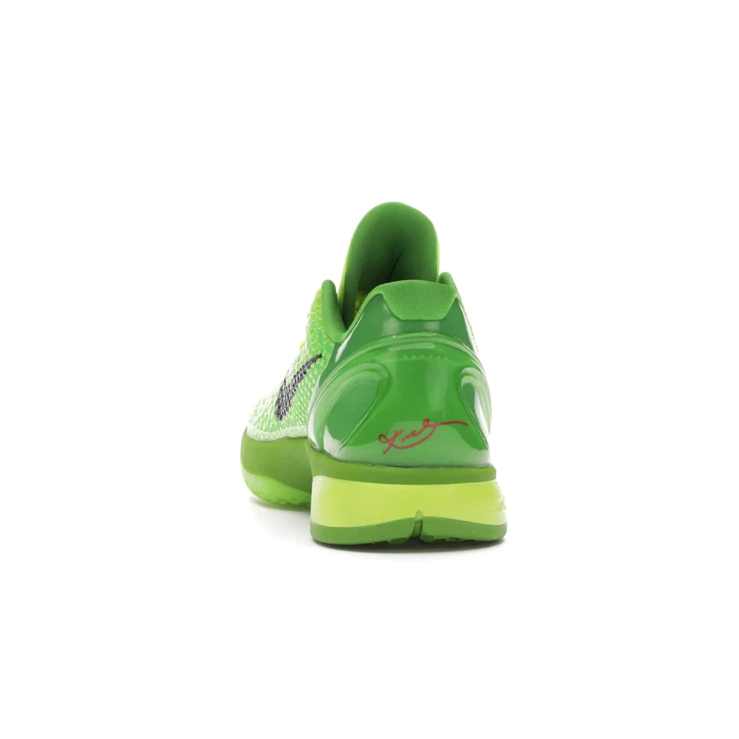 Nike Kobe 6 Protro Grinch (2020) - Image 27 - Only at www.BallersClubKickz.com - #
The Nike Kobe 6 Protro Grinch updates the iconic 2011 design with modern tech like a Zoom Air cushioning system, scaled-down traction, and updated silhouette. Experience the textured Green Apple and Volt upper plus bright red and green accents for $180.