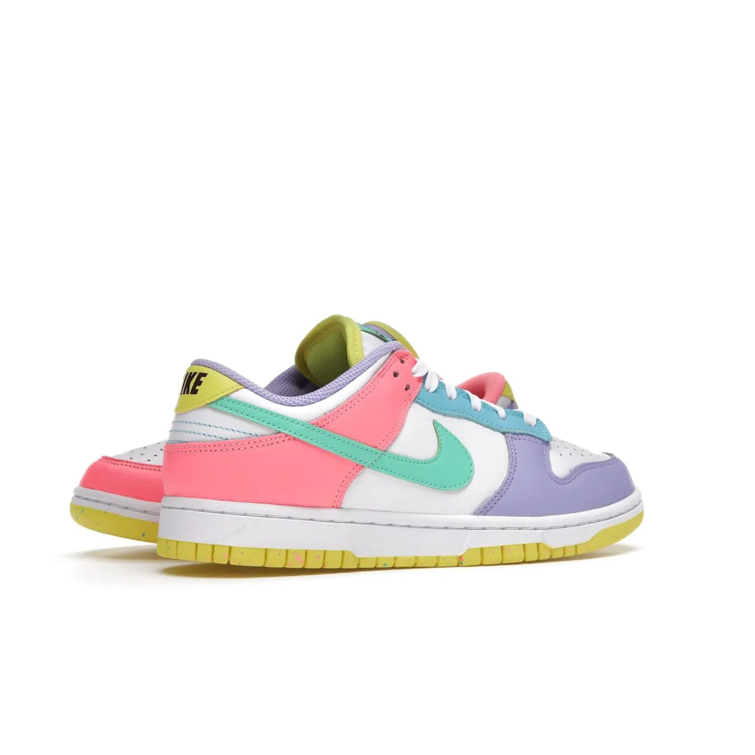 Nike Dunk Low SE Easter Candy (Women's) - Image 34 - Only at www.BallersClubKickz.com - UP
The Nike Dunk Low SE Easter Candy (Women's) brings a stylish touch to any outfit with its white leather upper, colorful accents, and multicolor speckle detailing. Shop now before they're gone.
