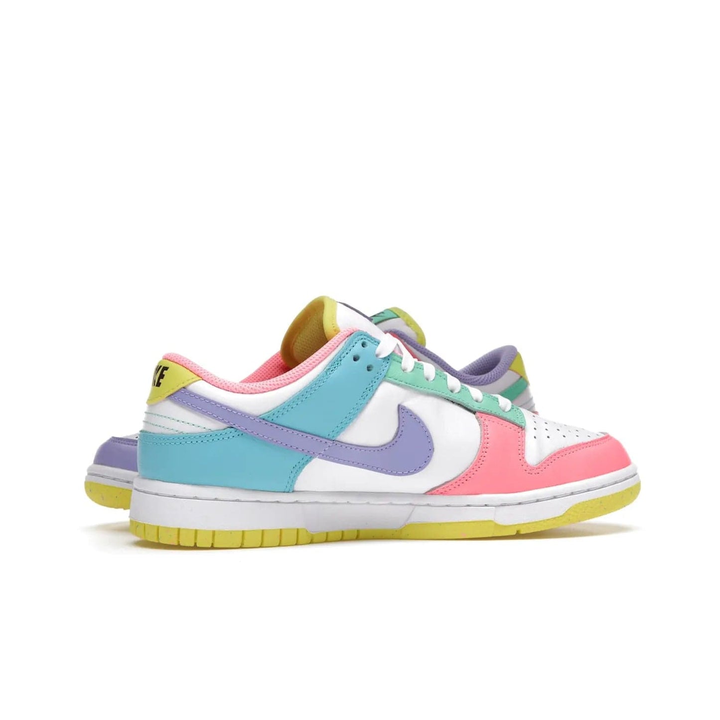 Nike Dunk Low SE Easter Candy (Women's) - Image 17 - Only at www.BallersClubKickz.com - UP
The Nike Dunk Low SE Easter Candy (Women's) brings a stylish touch to any outfit with its white leather upper, colorful accents, and multicolor speckle detailing. Shop now before they're gone.