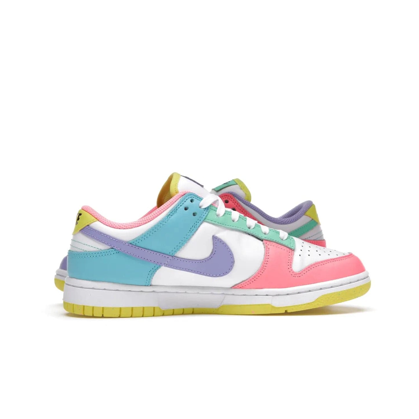 Nike Dunk Low SE Easter Candy (Women's) - Image 18 - Only at www.BallersClubKickz.com - UP
The Nike Dunk Low SE Easter Candy (Women's) brings a stylish touch to any outfit with its white leather upper, colorful accents, and multicolor speckle detailing. Shop now before they're gone.