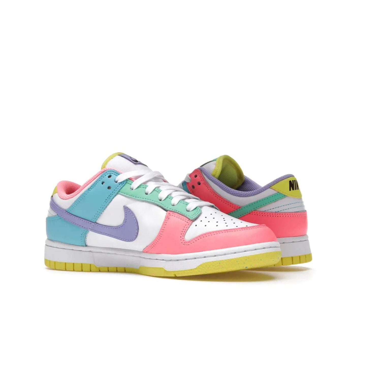 Nike Dunk Low SE Easter Candy (Women's) - Image 22 - Only at www.BallersClubKickz.com - UP
The Nike Dunk Low SE Easter Candy (Women's) brings a stylish touch to any outfit with its white leather upper, colorful accents, and multicolor speckle detailing. Shop now before they're gone.