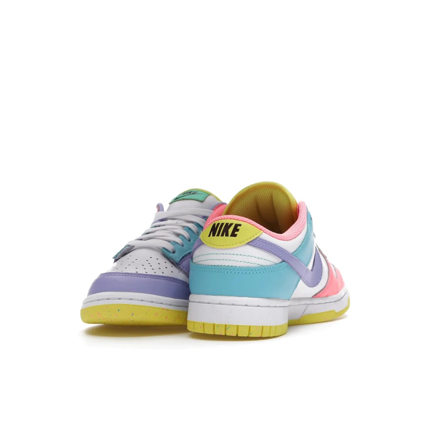 Nike Dunk Low SE Easter Candy (Women's) - Image 12 - Only at www.BallersClubKickz.com - UP
The Nike Dunk Low SE Easter Candy (Women's) brings a stylish touch to any outfit with its white leather upper, colorful accents, and multicolor speckle detailing. Shop now before they're gone.