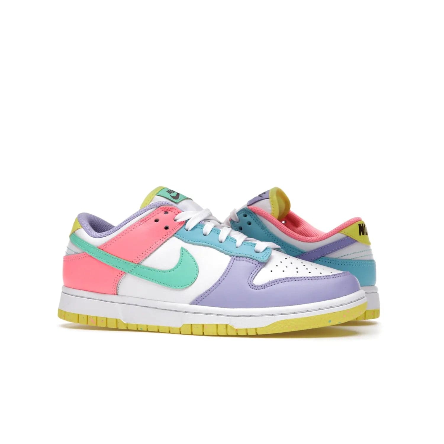 Nike Dunk Low SE Easter Candy (Women's) - Image 3 - Only at www.BallersClubKickz.com - UP
The Nike Dunk Low SE Easter Candy (Women's) brings a stylish touch to any outfit with its white leather upper, colorful accents, and multicolor speckle detailing. Shop now before they're gone.