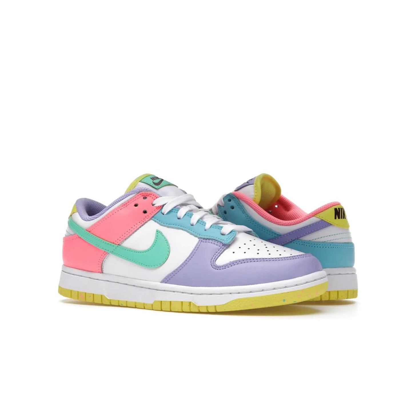 Nike Dunk Low SE Easter Candy (Women's) - Image 4 - Only at www.BallersClubKickz.com - UP
The Nike Dunk Low SE Easter Candy (Women's) brings a stylish touch to any outfit with its white leather upper, colorful accents, and multicolor speckle detailing. Shop now before they're gone.