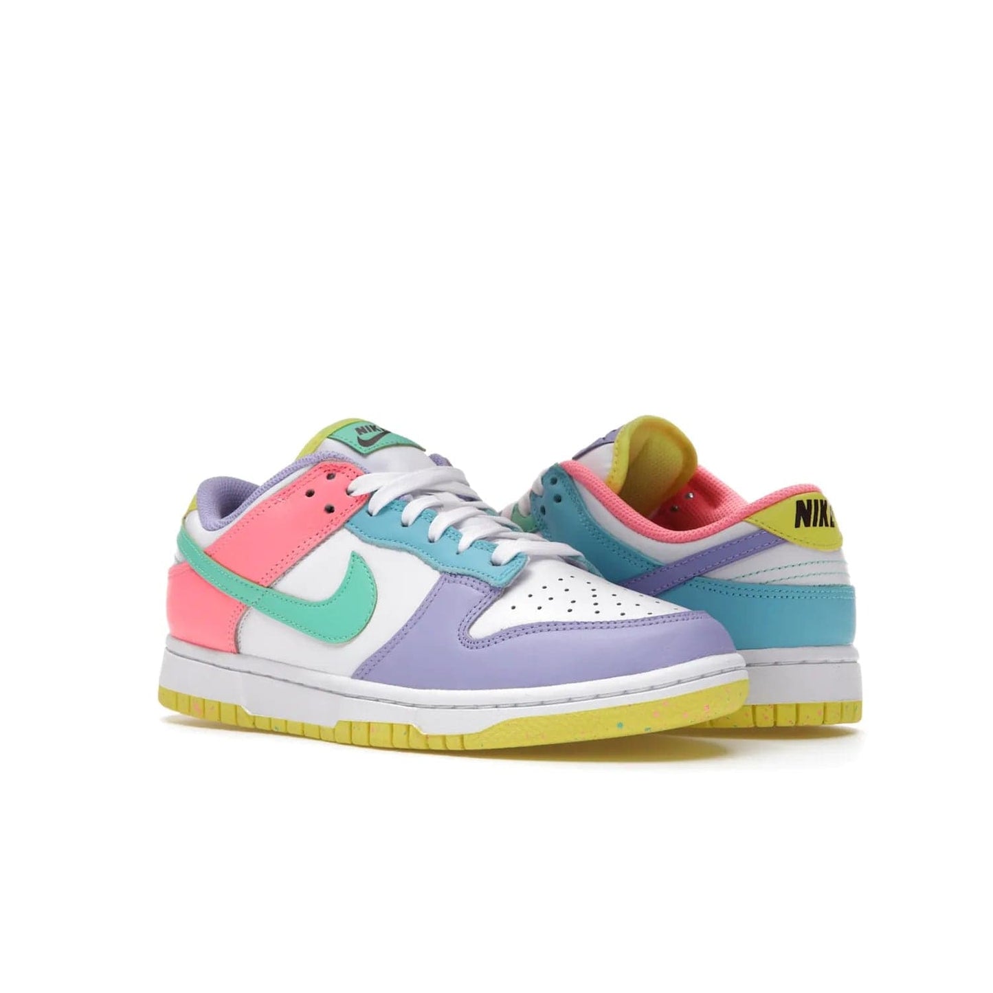 Nike Dunk Low SE Easter Candy (Women's) - Image 5 - Only at www.BallersClubKickz.com - UP
The Nike Dunk Low SE Easter Candy (Women's) brings a stylish touch to any outfit with its white leather upper, colorful accents, and multicolor speckle detailing. Shop now before they're gone.